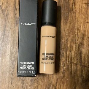 MAC Pro Longwear concealer NW 20